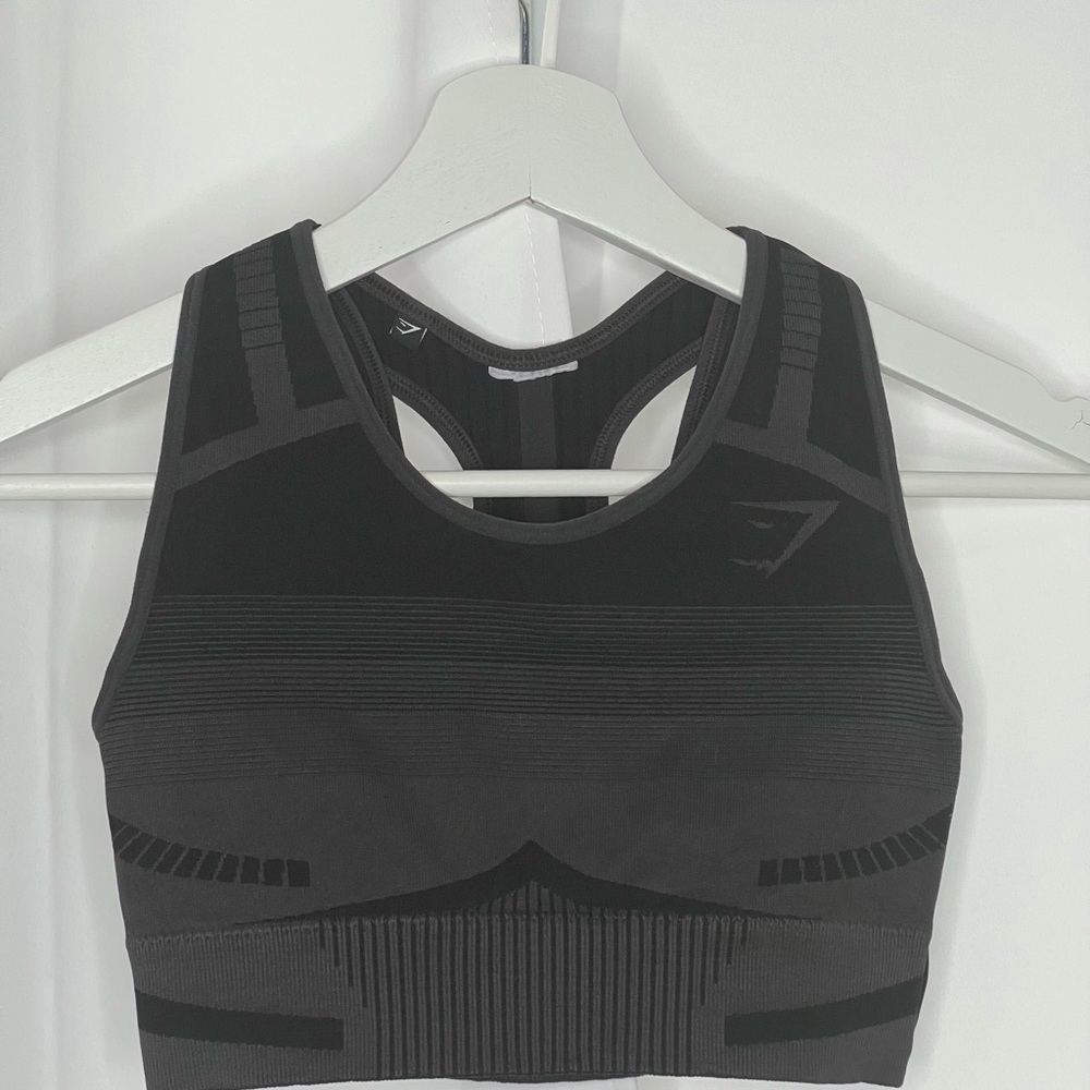 GYMSHARK Geo Seamless Sports Bra Open Back High Support